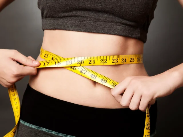 Measuring-Tape-Weight-Loss-Woman